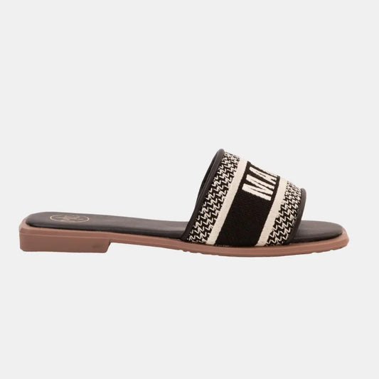 Bobbie Embroidered Sandals MODAPASSO